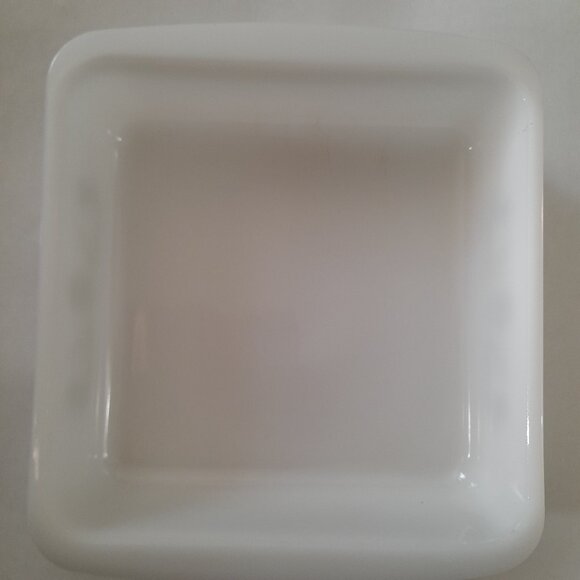 Glasbake milk glass rectangular Pan  8 x 8 x 2 inches with Green Daisy Pattern - Picture 5 of 5